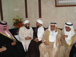 مع الشيخ مقداد زين الدين رئيس البهرة