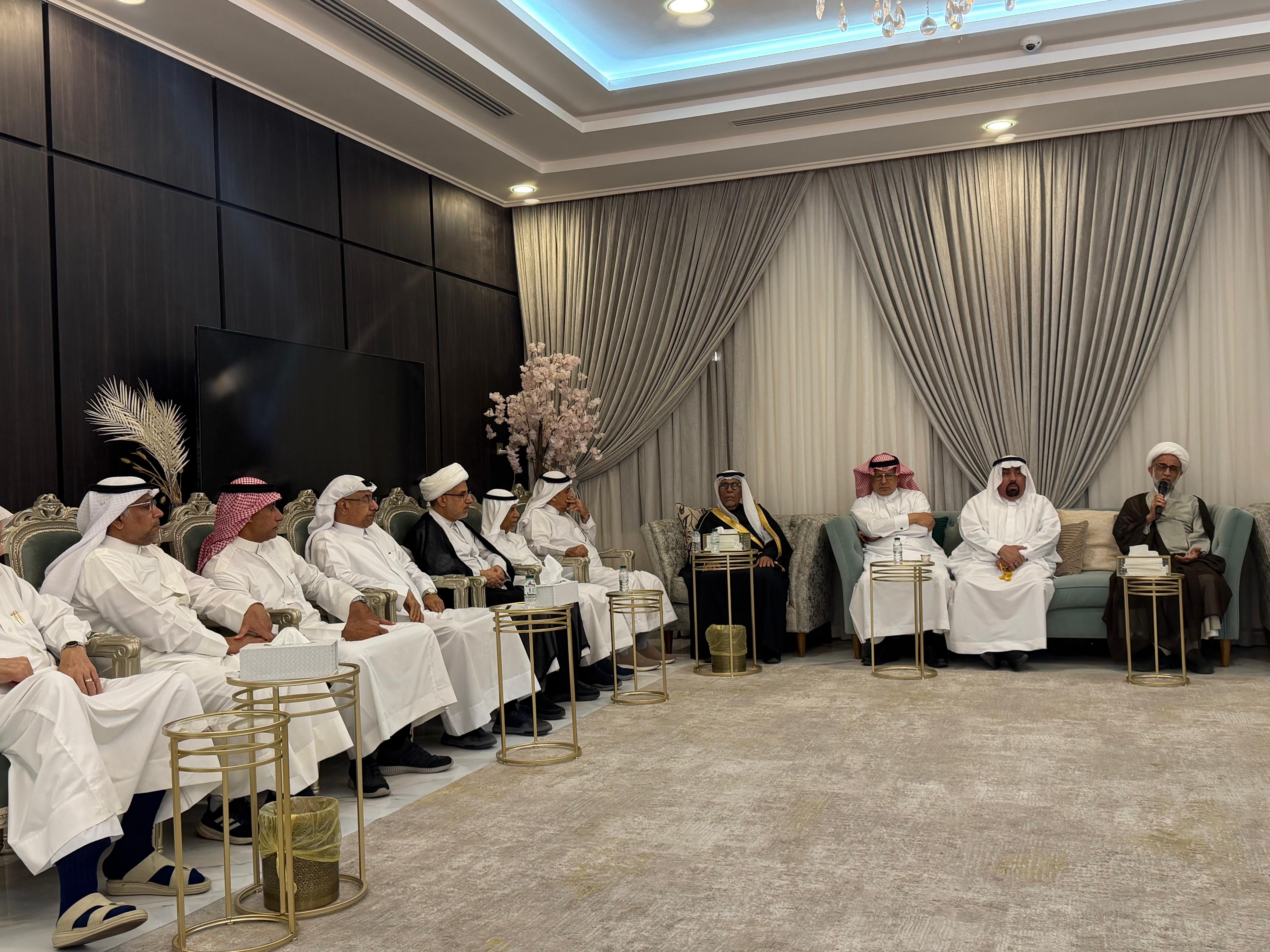 ��� ����